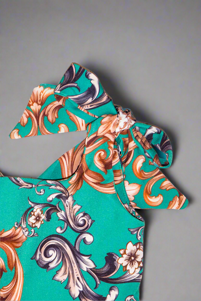 close up kids tie straps dress